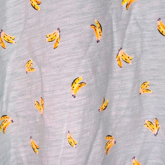 Old Navy Everywhere Green Banana Print Split Neck Tee Plus Size 2X - Picture 5 of 7